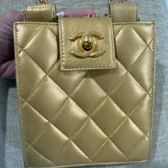 CHANEL Gold Quilted Crossbody Bag with Chain - Picture 2 of 12